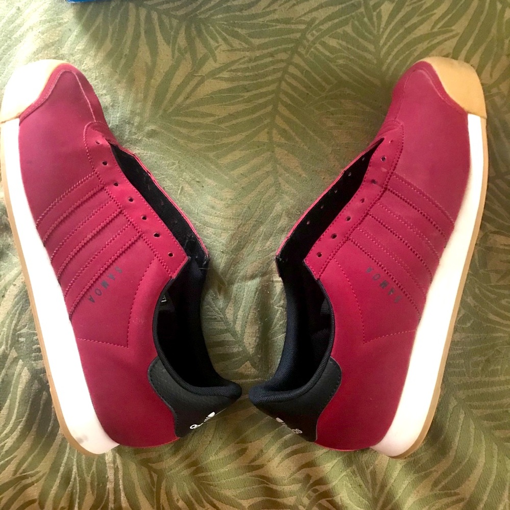 Adidas Samoas size 14
